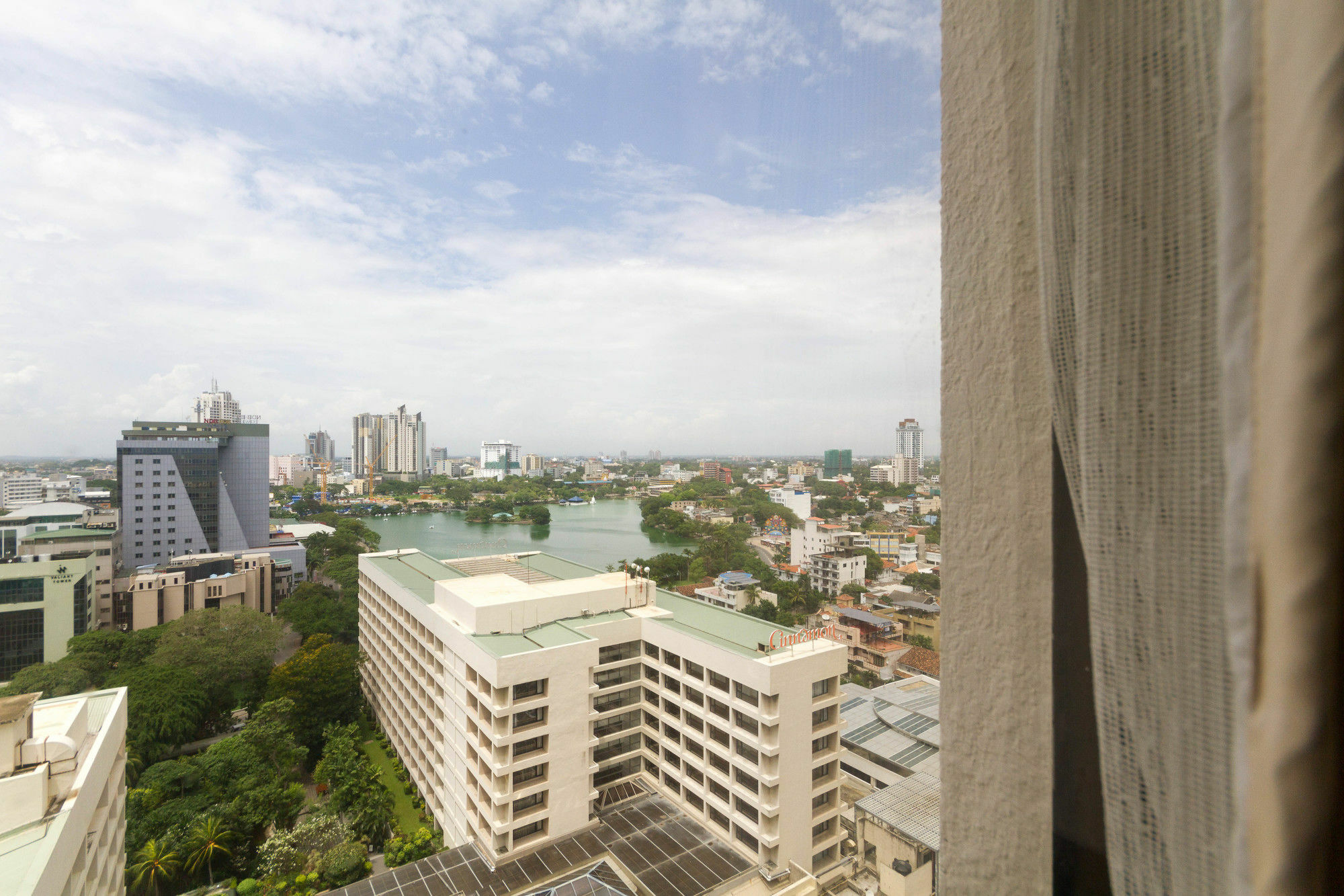 Crescat Residencies Apartment Colombo Ngoại thất bức ảnh
