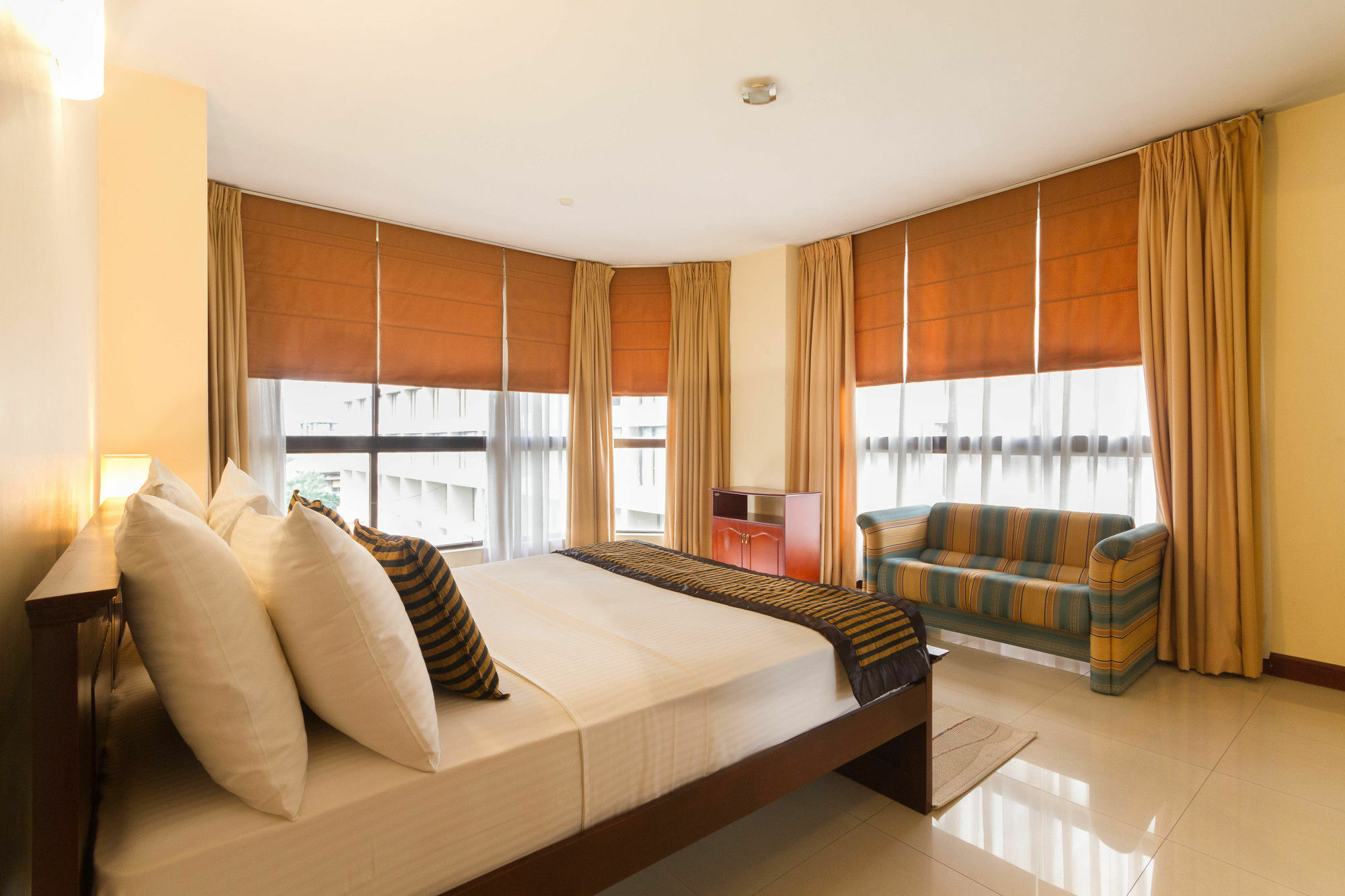 Crescat Residencies Apartment Colombo Ngoại thất bức ảnh